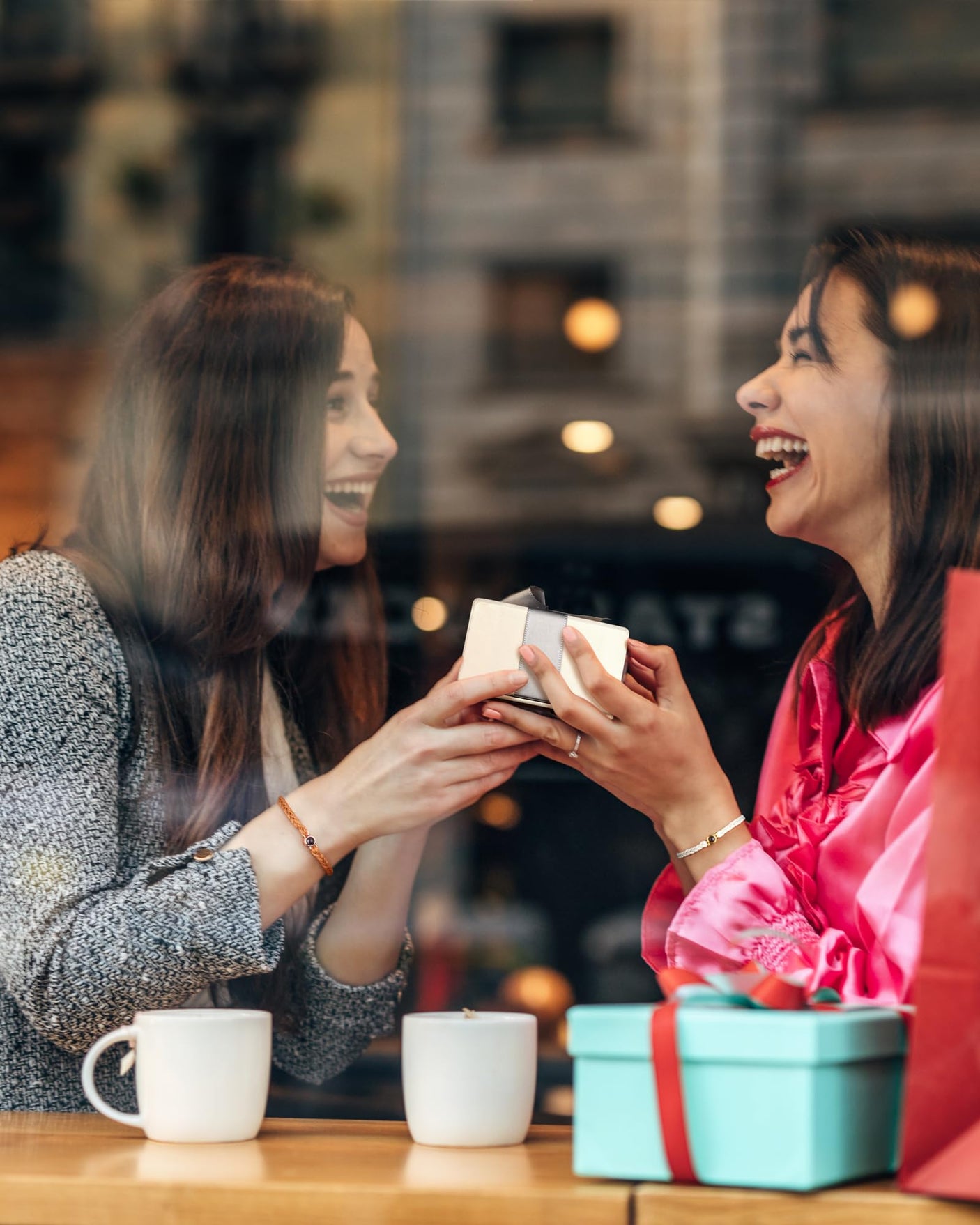 SUPHELPU Custom Bracelets with Picture Inside, Picture Bracelet Personalized Photo, Women's Identification Bracelets, Memorial Gifts for Loved One