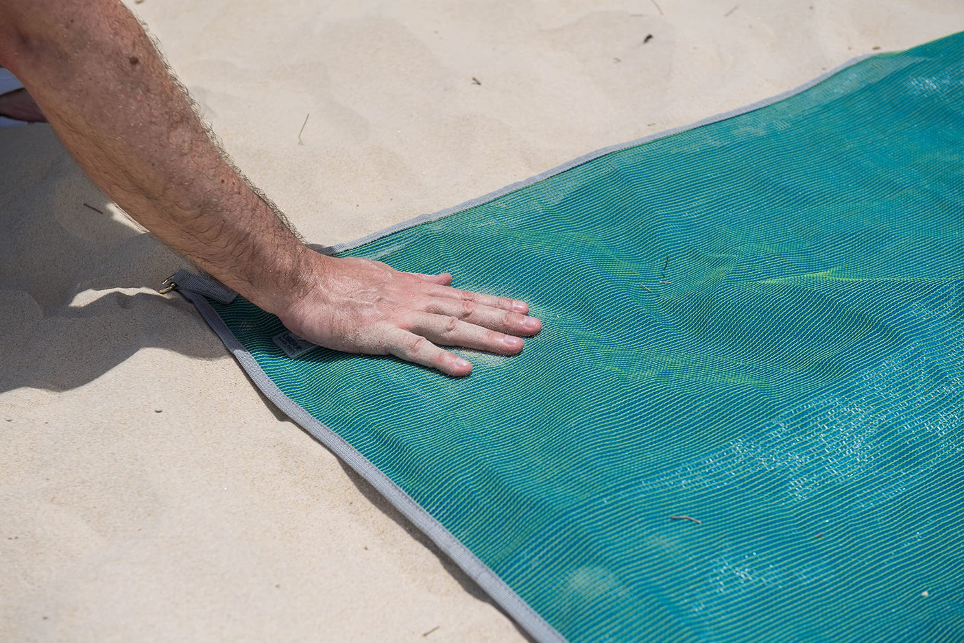 CGEAR Original Sand-Free Outdoor Rug Camping Mat - Water-Resistant & Anti-Fade Material - Military-Grade - Reversible Design - Area Rug for Beach, RV, & Picnics - Includes Travel Bag
