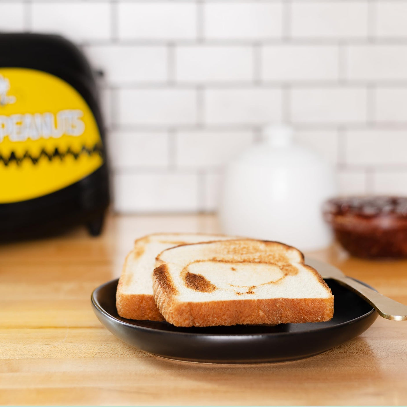 Uncanny Brands Bob Ross Toaster - Toasts Bob's Iconic Face onto Your Toast