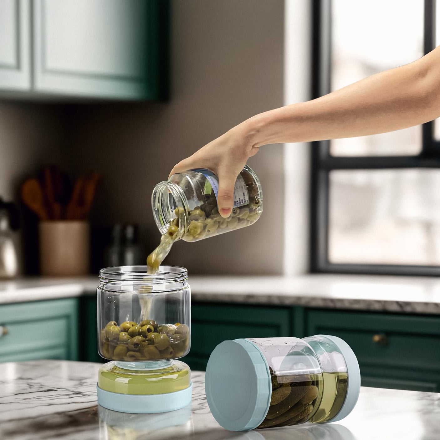 WhiteRhino Pickle Jar with Strainer Flip,34oz Pickle Container Pickle and Olive Hourglass Jar,Glass Flip Pickle Jar Juice Separator Jar with Airtight Lid for Jalapeno Gherkin