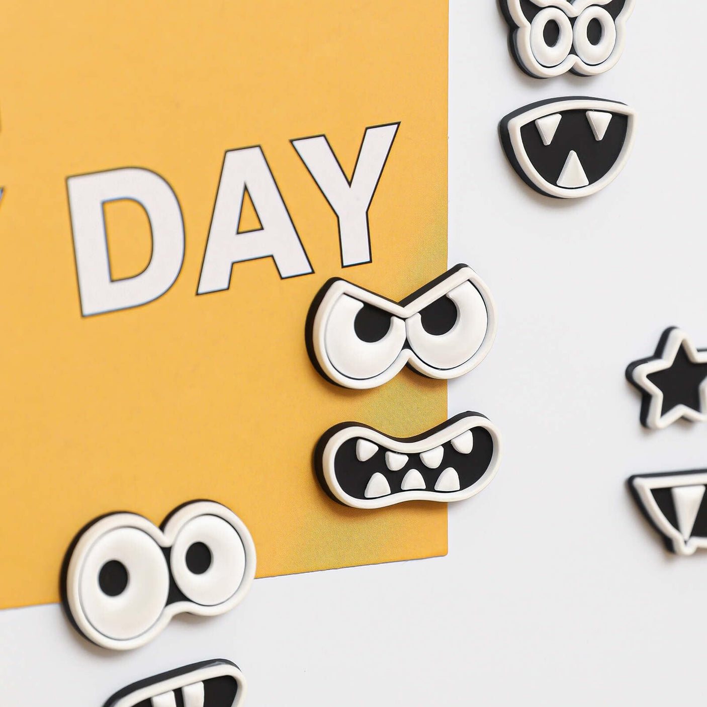 Plant Magnets Eyes for Potted Plants 8 PCS Cute Magnetic Plant Eyes with Cartoon Eyes, Funny Plants Pins for Indoor Outdoor Office Plants Accessories, Plants Lover Gifts, Magnets for Fridge