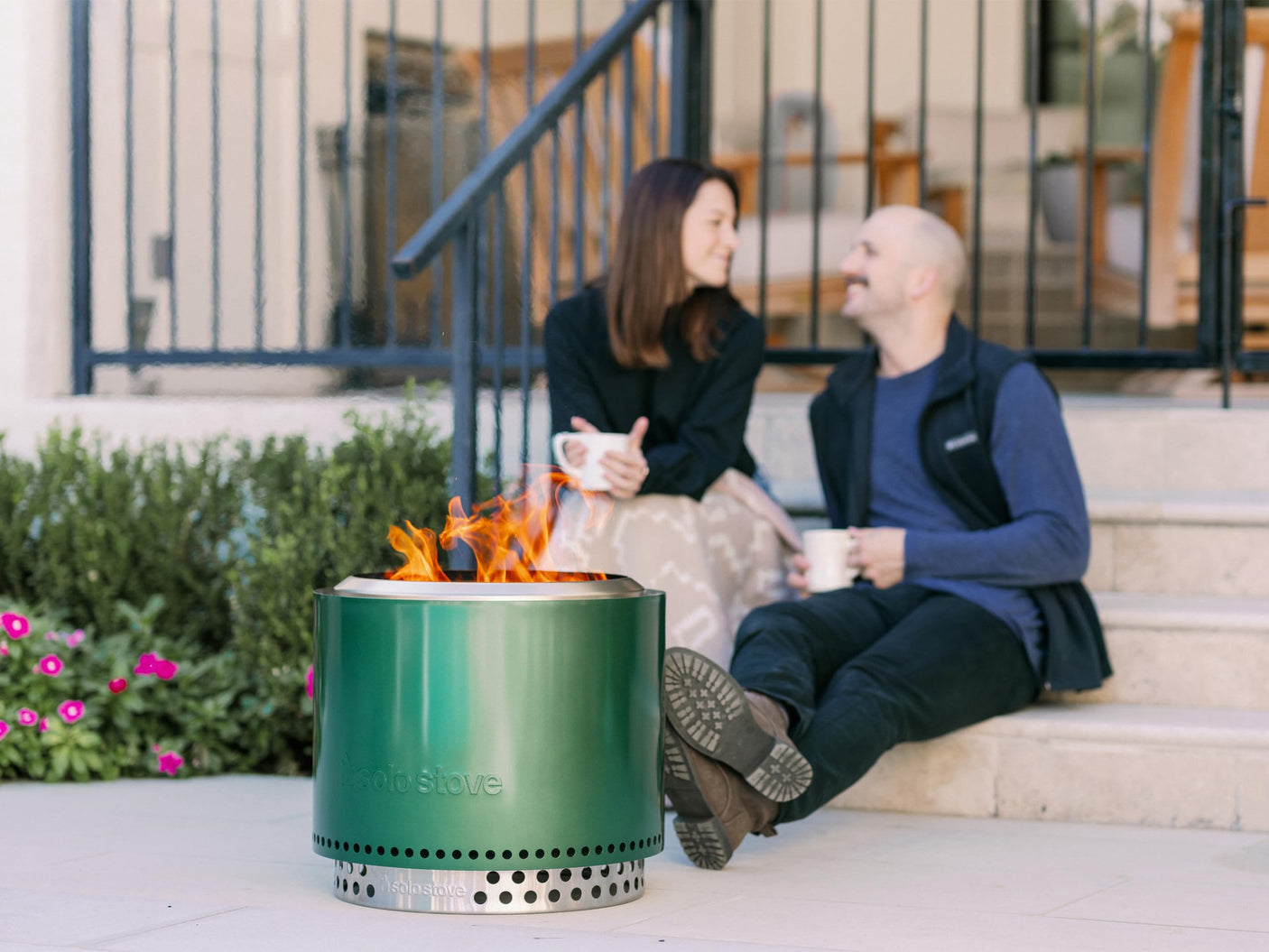 Solo Stove Bonfire with Stand | 19.5" Smokeless Fire Pit, Removable Ash Pan | Portable Stainless Steel Wood Burning Outdoor Fireplace, Ideal for 4–6 People, 21.75 lbs