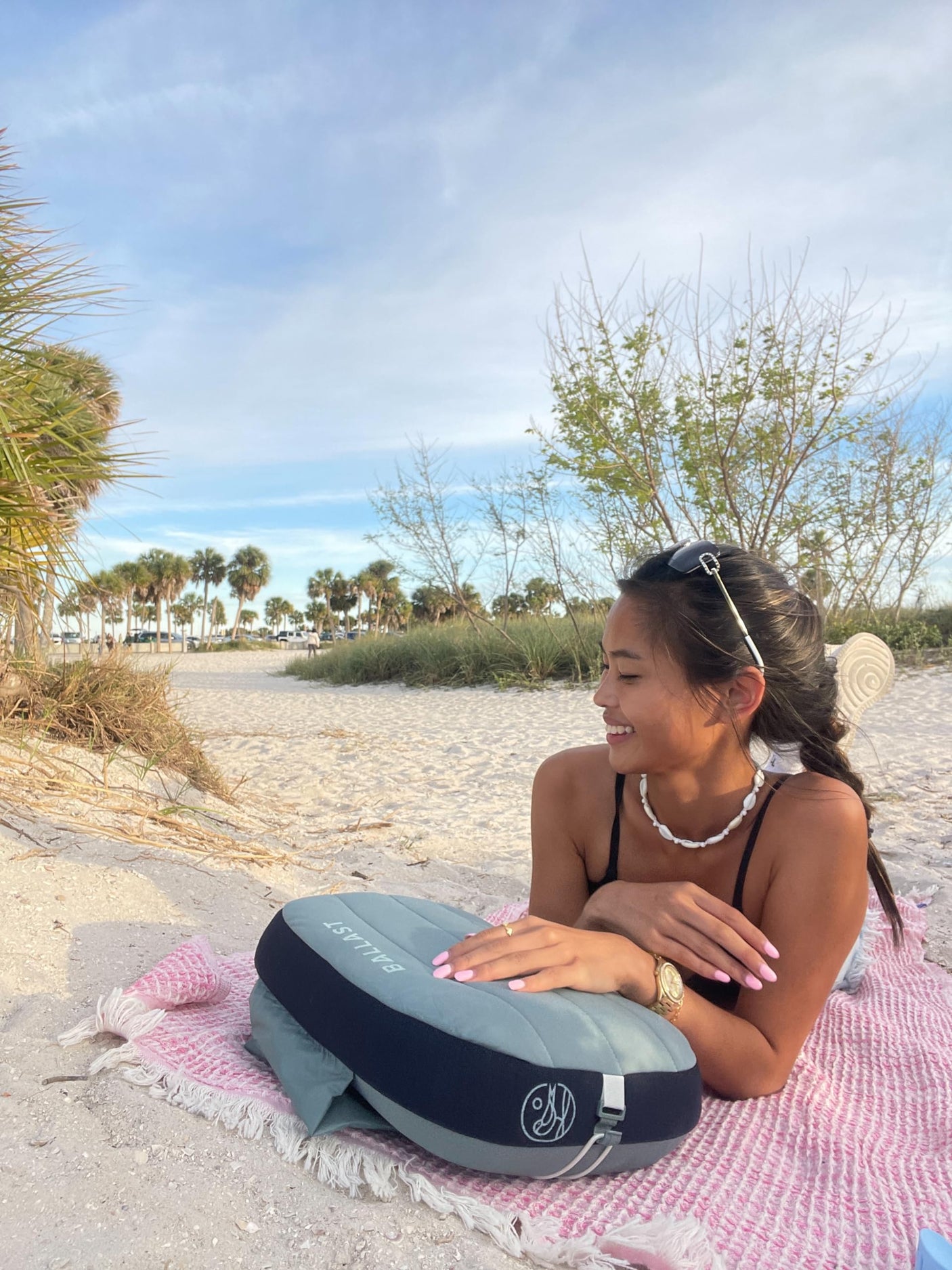 Ballast Beach Pillow – Comfy, Durable & Compact, Stays Put on Windy Beaches with Patented Sand Pouch, Inflatable Pillow for Beaches, Pools, Camping, Festivals and Travel (Island Paradise)