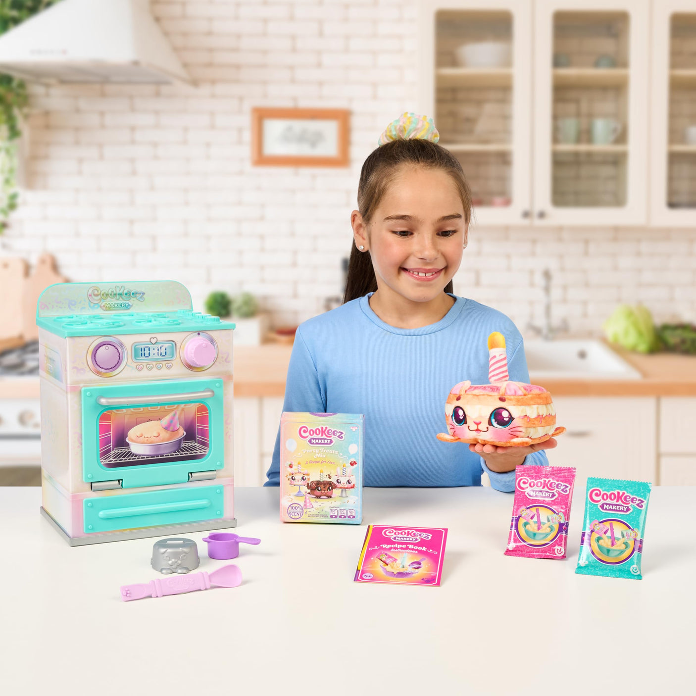 Baked Treatz Oven Playset – Interactive Bake & Reveal Toy Oven with Mystery Warm Scented Plush (Barky Bun, Ciacatta Bake, or Wheatney Bunny), Mixing Tools, Dough, & Accessories, 5+ - Build Your Ideas