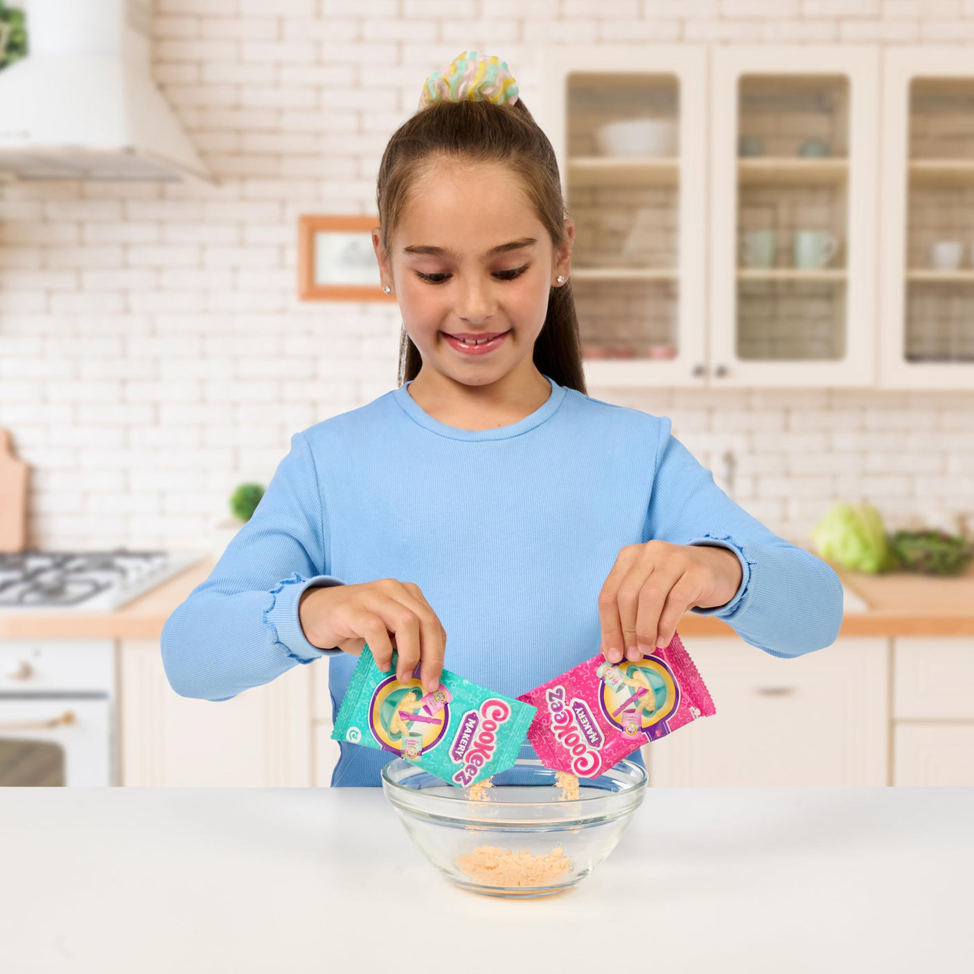 Baked Treatz Oven Playset – Interactive Bake & Reveal Toy Oven with Mystery Warm Scented Plush (Barky Bun, Ciacatta Bake, or Wheatney Bunny), Mixing Tools, Dough, & Accessories, 5+ - Build Your Ideas