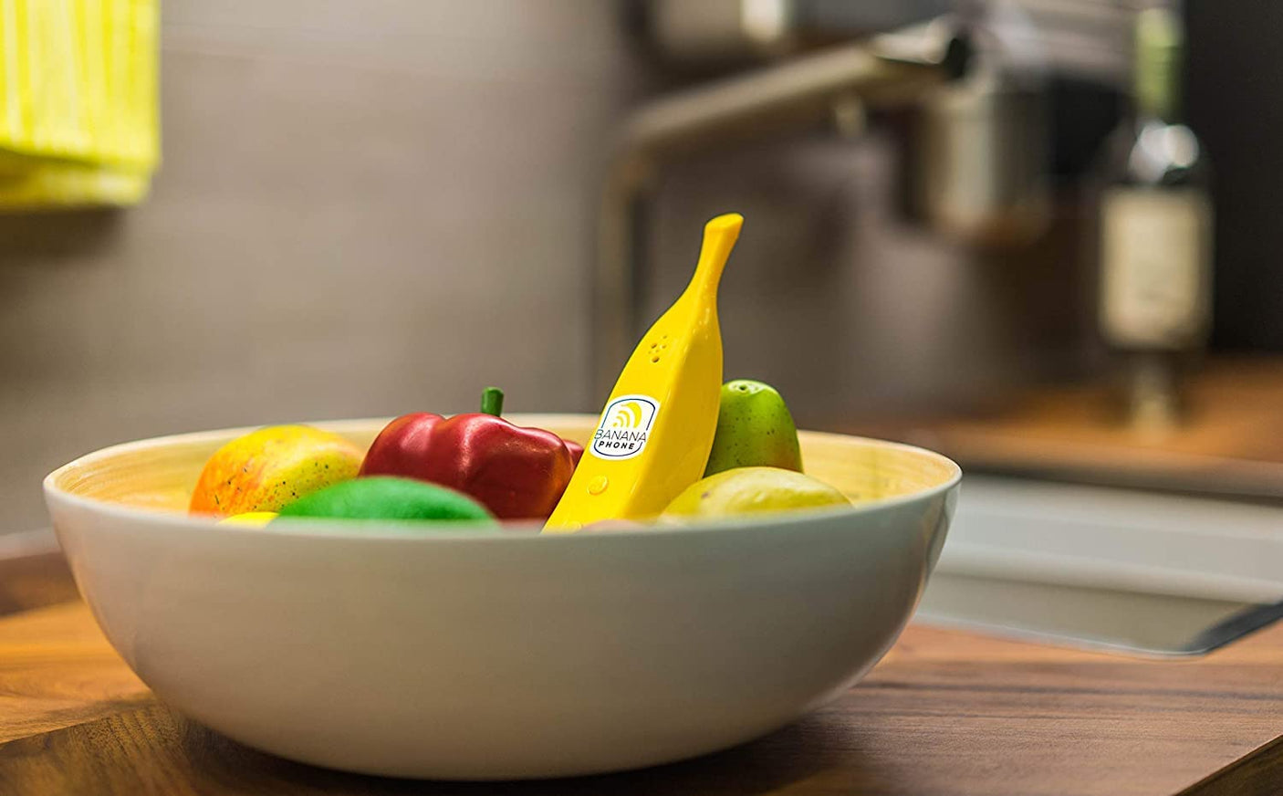 Banana Phone Bluetooth Handset for iPhone and Android Mobile Devices (Single Banana) - Build Your Ideas
